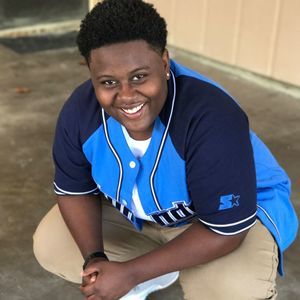 Meet your Posher, Neshia